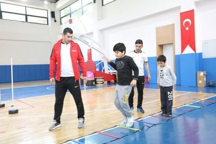 Engelsiz Yaşam Merkezi umut oldu 