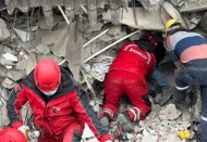 Enkaz altındaki kadını 105’inci saatte ŞAHKUT ekipleri kurtardı