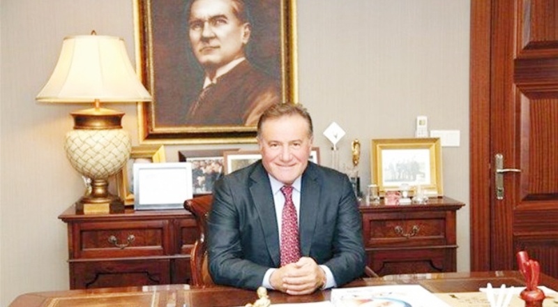Enver Yücel, en yüksek halk oyu ile zirvede