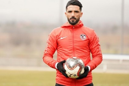 Erdem Uğurlu, bir ay forma giyemeyecek