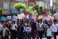 Erdemli insan yetiştirmek için daha fazla okumalıyız