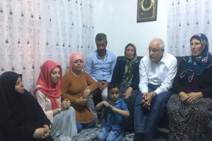 Erdoğan, çat kapı geziyor
