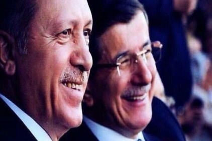 Erdoğan, Davutoğlu&#039;nun AKP&#039;den ihracını isteyebilir