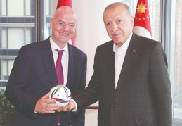 Erdoğan, FIFA Başkanı Infantino ile görüştü