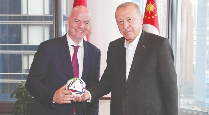 Erdoğan, FIFA Başkanı Infantino ile görüştü