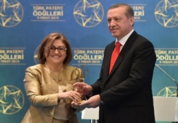Erdoğan’dan"4. Türk Patent Ödülleri" töreninde Gaziantep ve Kayseri’yi övdü