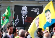 Erdoğan'ı hedef gösteren pankartı açan şüphelilere soruşturma açıldı