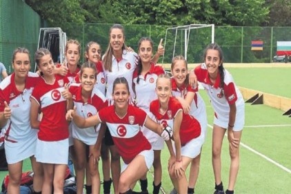Erkek Milli Takımı 12 Ermenistan 0; Kız Milli Takımı 15 Ukrayna 2 
