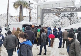 Erkek nüfusu 42 milyon 428 bin 101, kadın nüfusu 42 milyon 252 bin 172