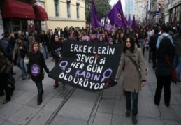 Erkekler, Ekim'de 23 kadın ve iki çocuğu öldürdü