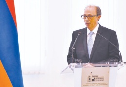 Ermenistan Dışişleri Bakanı Ayvazyan istifa etti