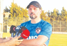 Erol Bulut: "Gaziantep FK, geçen seneden iyi bir konumda olacak"