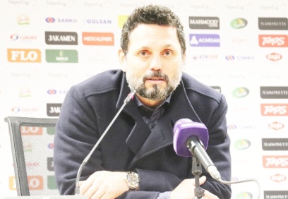 Erol Bulut: "Penaltımız ve golümüz verilmedi"