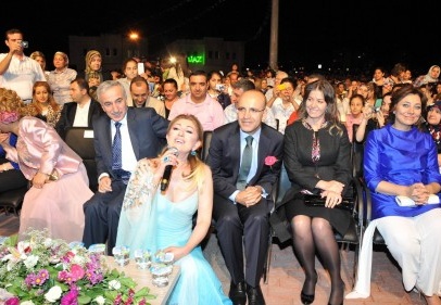 Ersoy unutulmaz bir gece yaşattı 