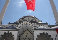 Eruslu’nun camisini Arınç açtı