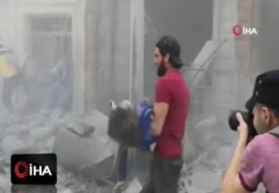 Esad rejimi İdlib'de pazar yerini bombaladı