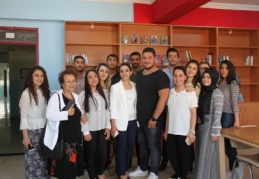 Esentepe Köyü Esentepe Ortaokulu’nun Kütüphanesi yeniden düzenlendi