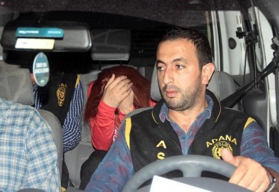 Eşine tecavüz ettiği iddiasıyla arkadaşını öldürdü