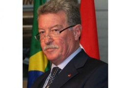 Eski cumhurbaşkanının evine ’yolsuzluk’ baskını