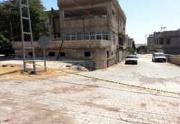 Eski dünürünü tabancayla yaraladı