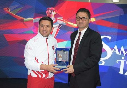 Eski Halter Şampiyonu Halil Mutlu gençlerle buluştu 