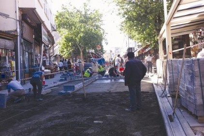 Eski saray Caddesi&#8217;nde çalışma tüm hızıyla sürüyor