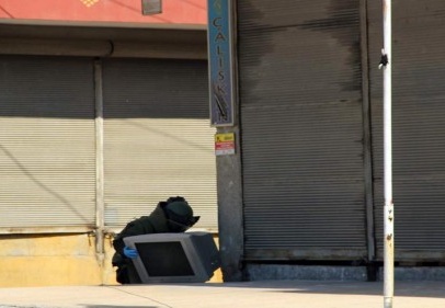 Eski televizyonu bomba zannettiler