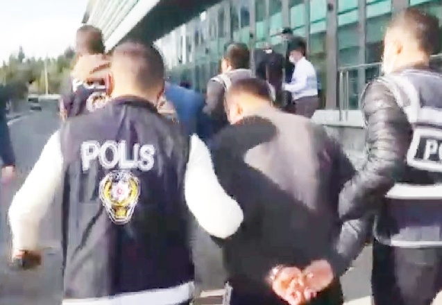Eşkıya gibi gaspçılar polisten kaçamadı