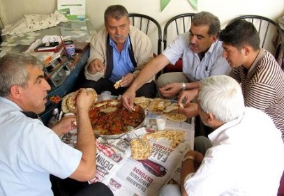 Esnaf birlik ve beraberlik için toplanıyor