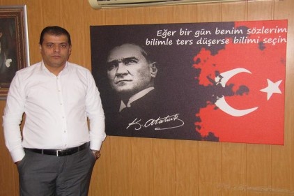 Esnaf, borcu borçla kapatarak devam ediyor