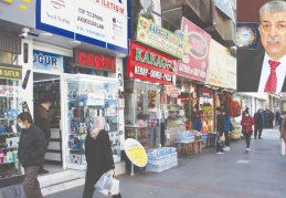 Esnaf da, sanayici de, tacir de ciddi şekilde sıkıntıda