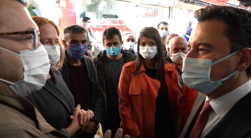 Esnaf: Dolar yükseldikçe biz batıyoruz