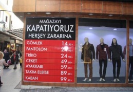 Esnaf dükkanını ya kiraya veriyor ya da satıyor
