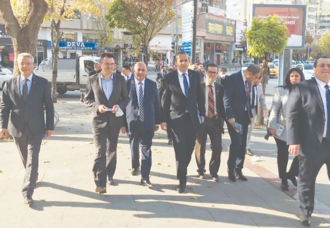 Esnaf, her yerde çok zor günler yaşıyor