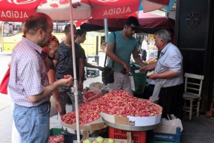 Esnaf satışlardan memnun