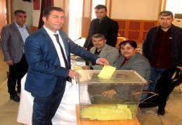 Esnaf yine Karakuş’u seçti