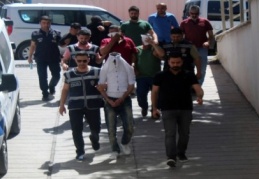 Esnafı 200 bin lira dolandırdılar 