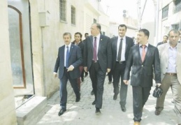 Esnafı gezdiler