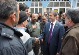 Esnafı ve vatandaşları ziyaret ederek sorunlarını dinledi