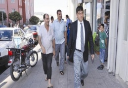 Esnafın sorunlarını dinledi