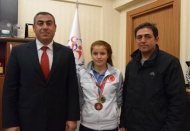Esra Karabağ, İsviçre’ye gidecek
