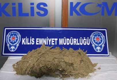 Esrar ve captagon ele geçirildi