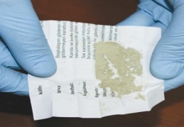 Esrar ve eroin ele geçirildi 