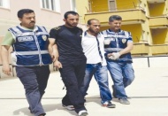 Esrar ve uyuşturucu ile ilgili üç kişi tutuklandı