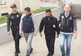 Esrarın bulunduğu araçta yakalanan 4 zanlı tutuklandı