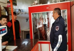 Et ve tavuk ürünleri satışı yapan iş yerleri denetlendi