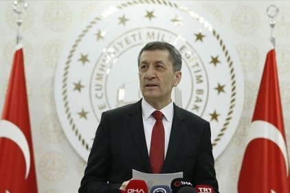 Etkinlik saati görüntülerinin çocuklara uygun olmadığını düşünüyorum