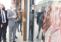 Etler, soğuk zincir kırılmadan monoray hattı ile kasap dükkanlarına ulaşıyor