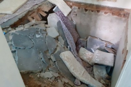 Ev çöktü, 6 kişi yaralı 