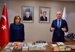 “Evde kal kitap oku, evde hayat var Gaziantep”